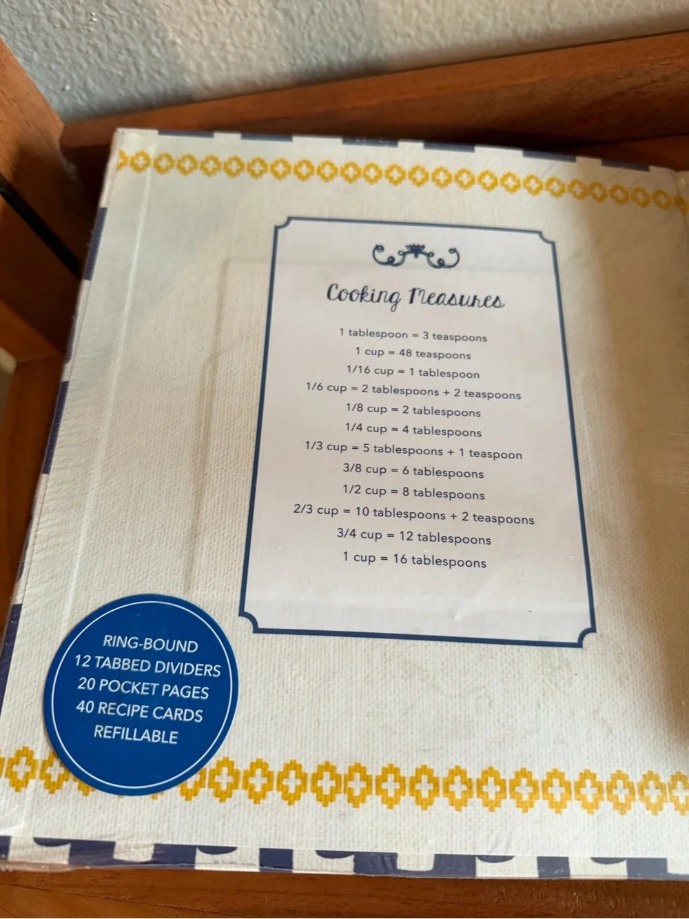 Brand New C.R. Gibson Recipe Binder Journal - NWT Perfect Condition